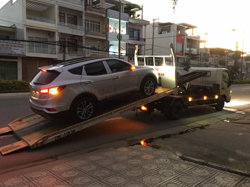 Xe cứu hộ giao thông chuyên nghiệp