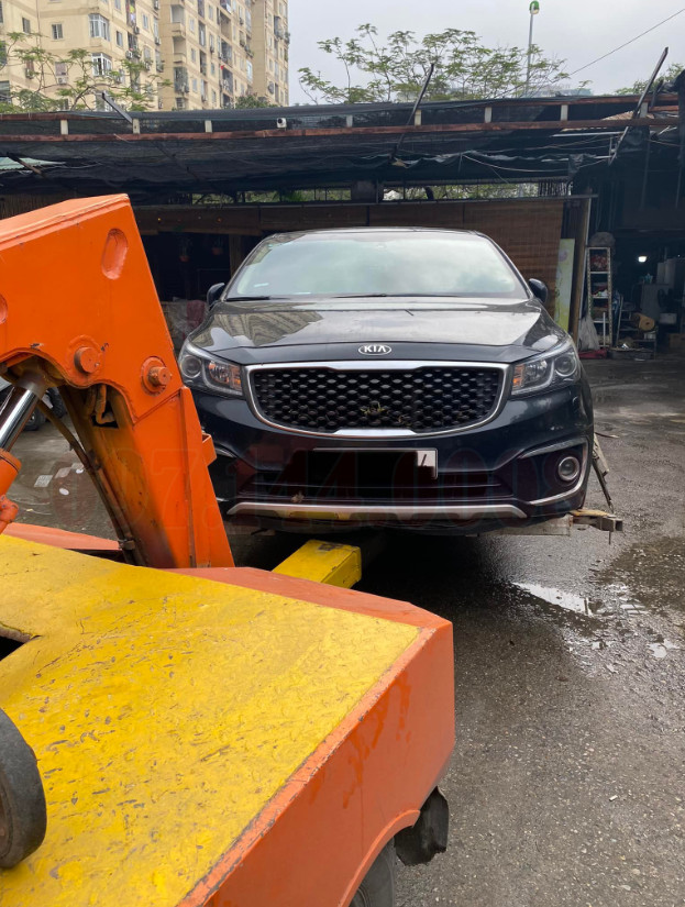 cẩu kéo xe ô tô